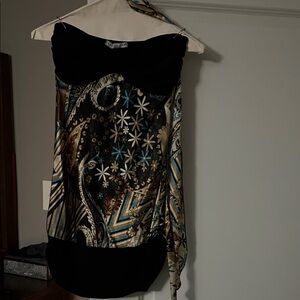 Chic Strapless Dress with Black and Multicolor Design